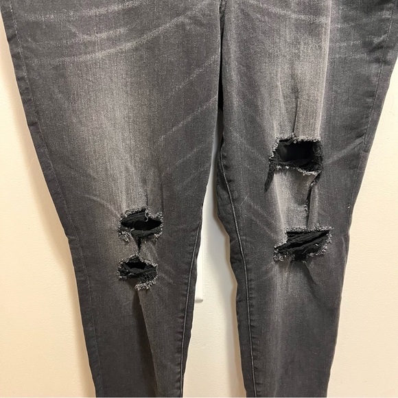American Eagle Outfitters Black Distressed Jeggings Size 20 - Picture 4 of 9